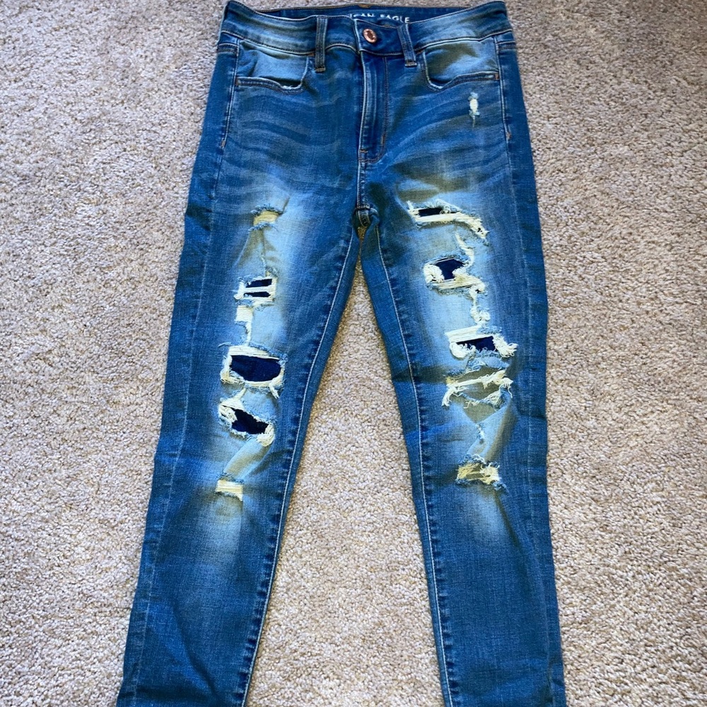 blue distressed skinny jeans from American Eagle, size 6